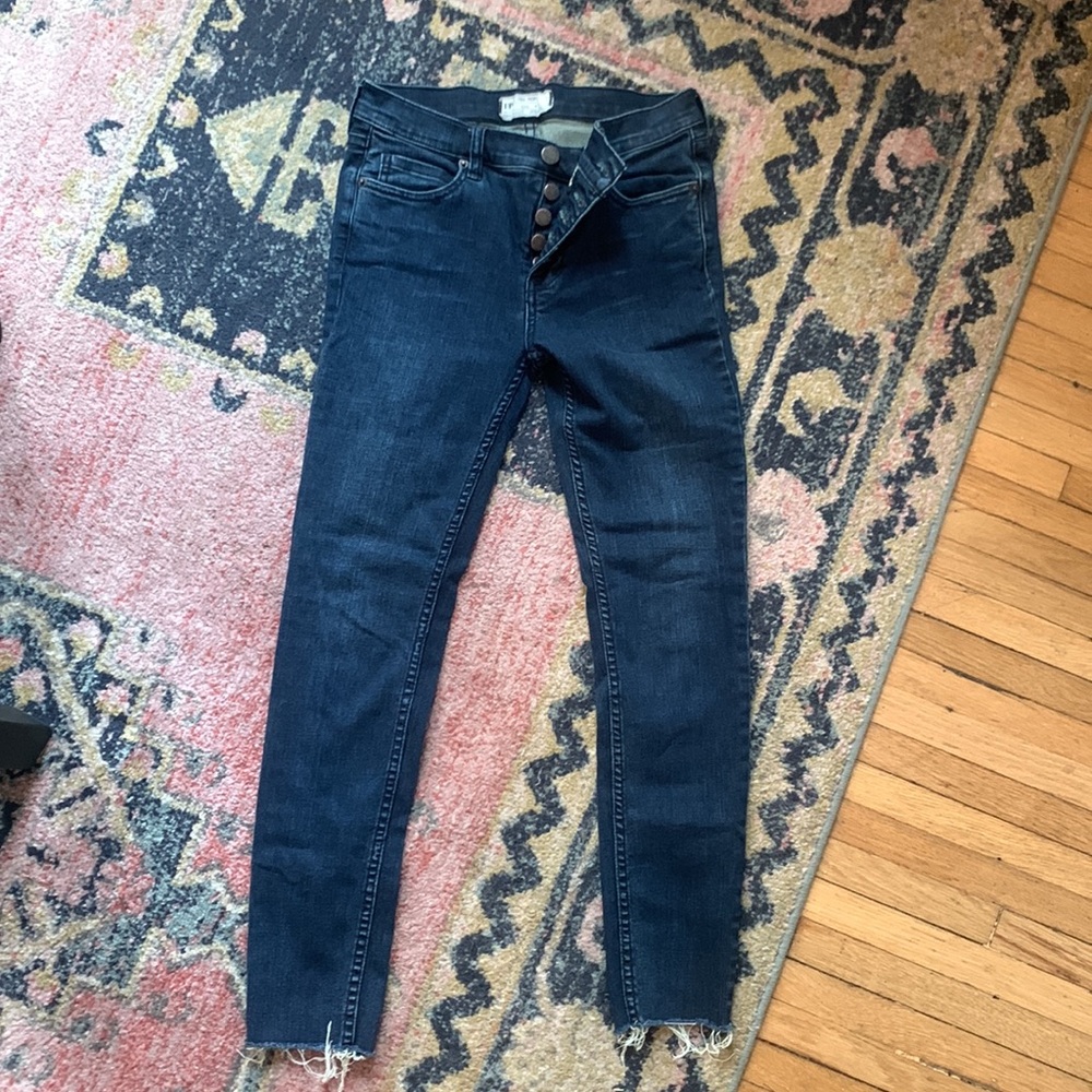 Free People low rise skinny jeans size 26